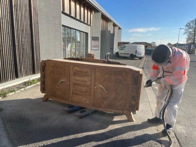 Restauration de mobilier en bois